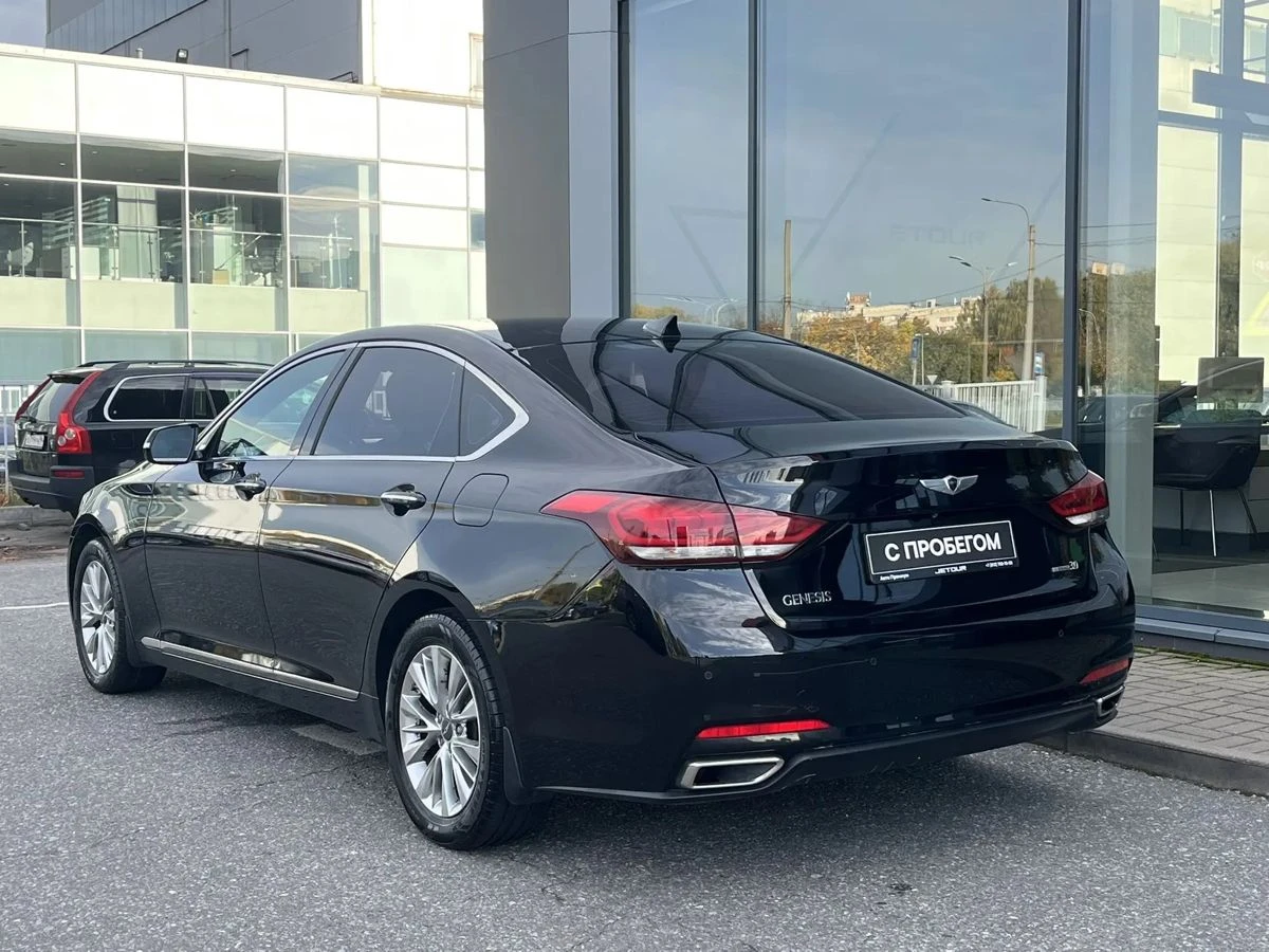 Hyundai Genesis