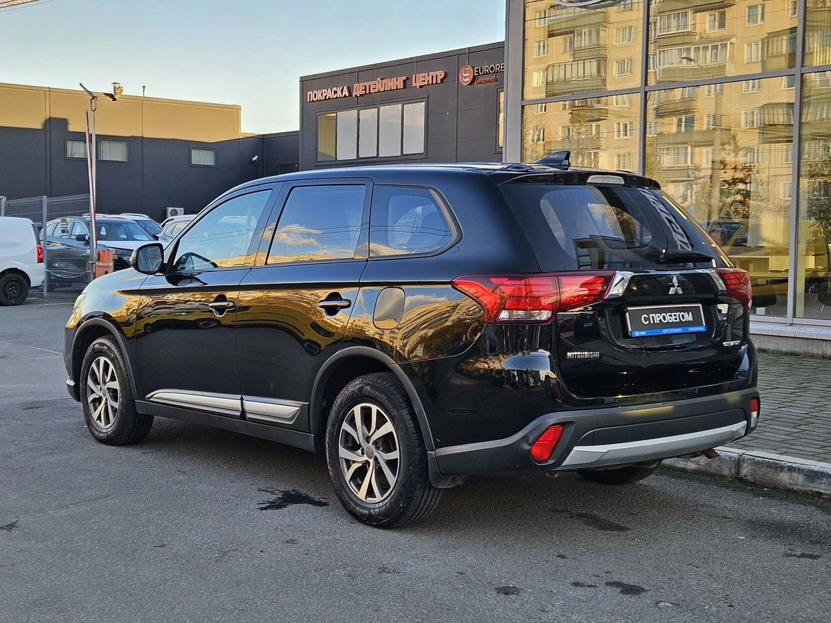 Mitsubishi Outlander