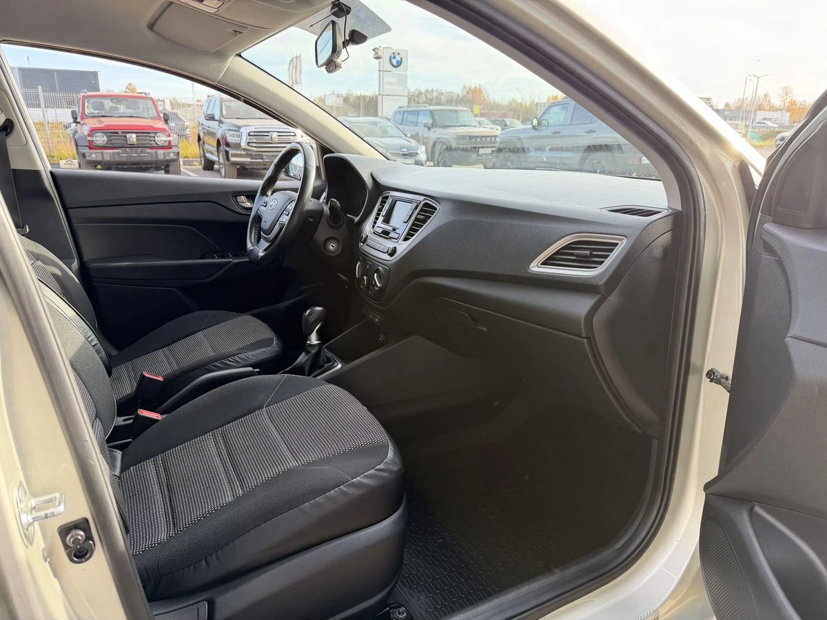 Hyundai Solaris