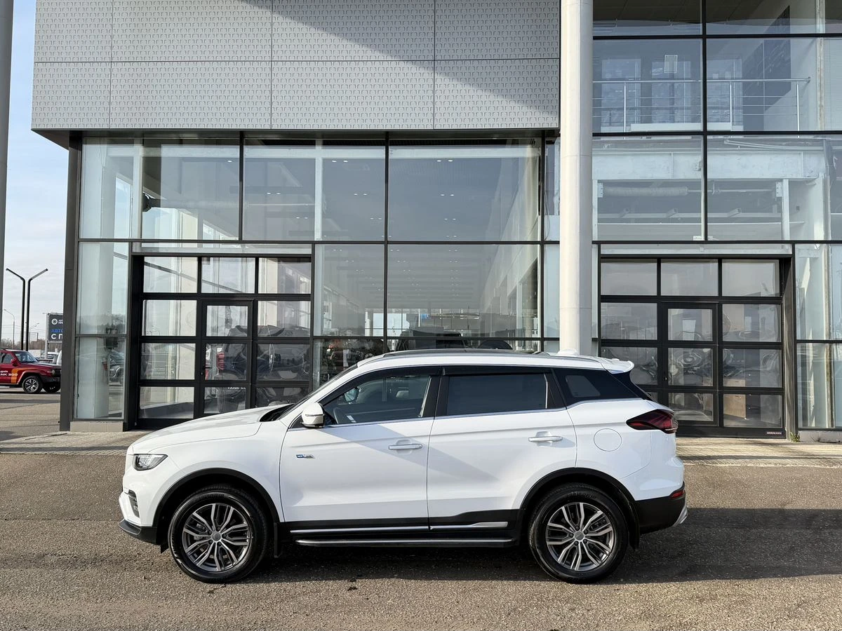 Geely Atlas Pro