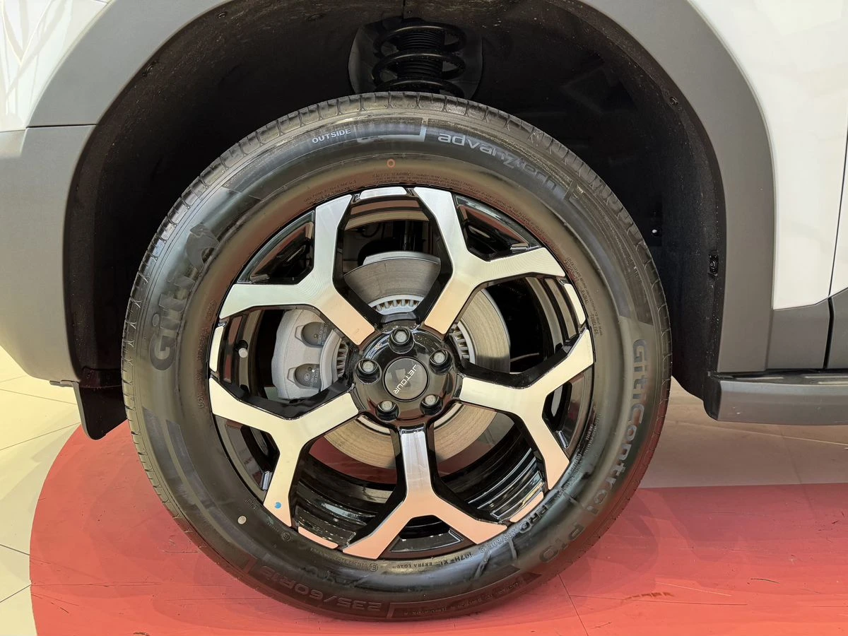 Jetour T1