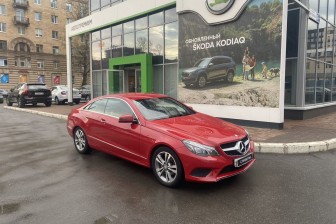 Продажа Mercedes-Benz E-Класс 2015 в Санкт-Петербурге