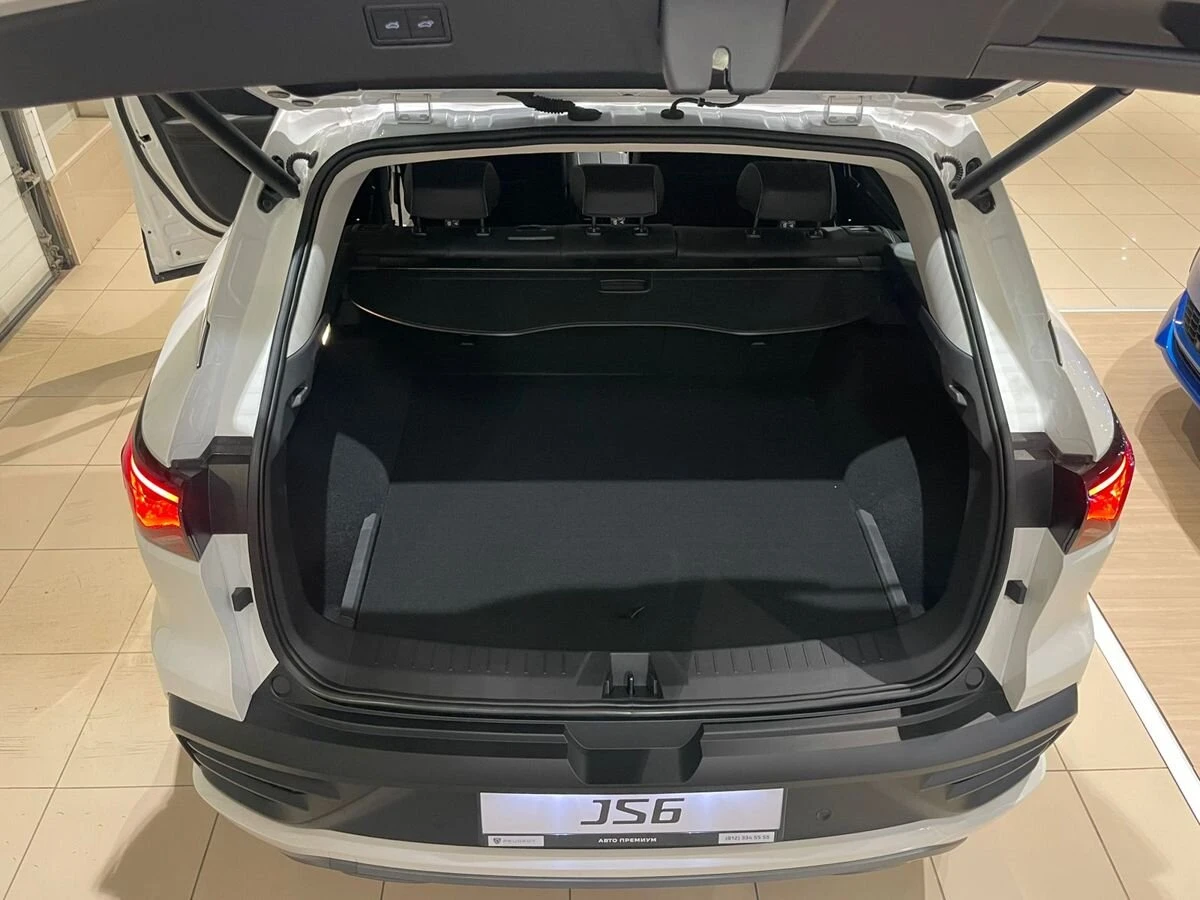 JAC JS6