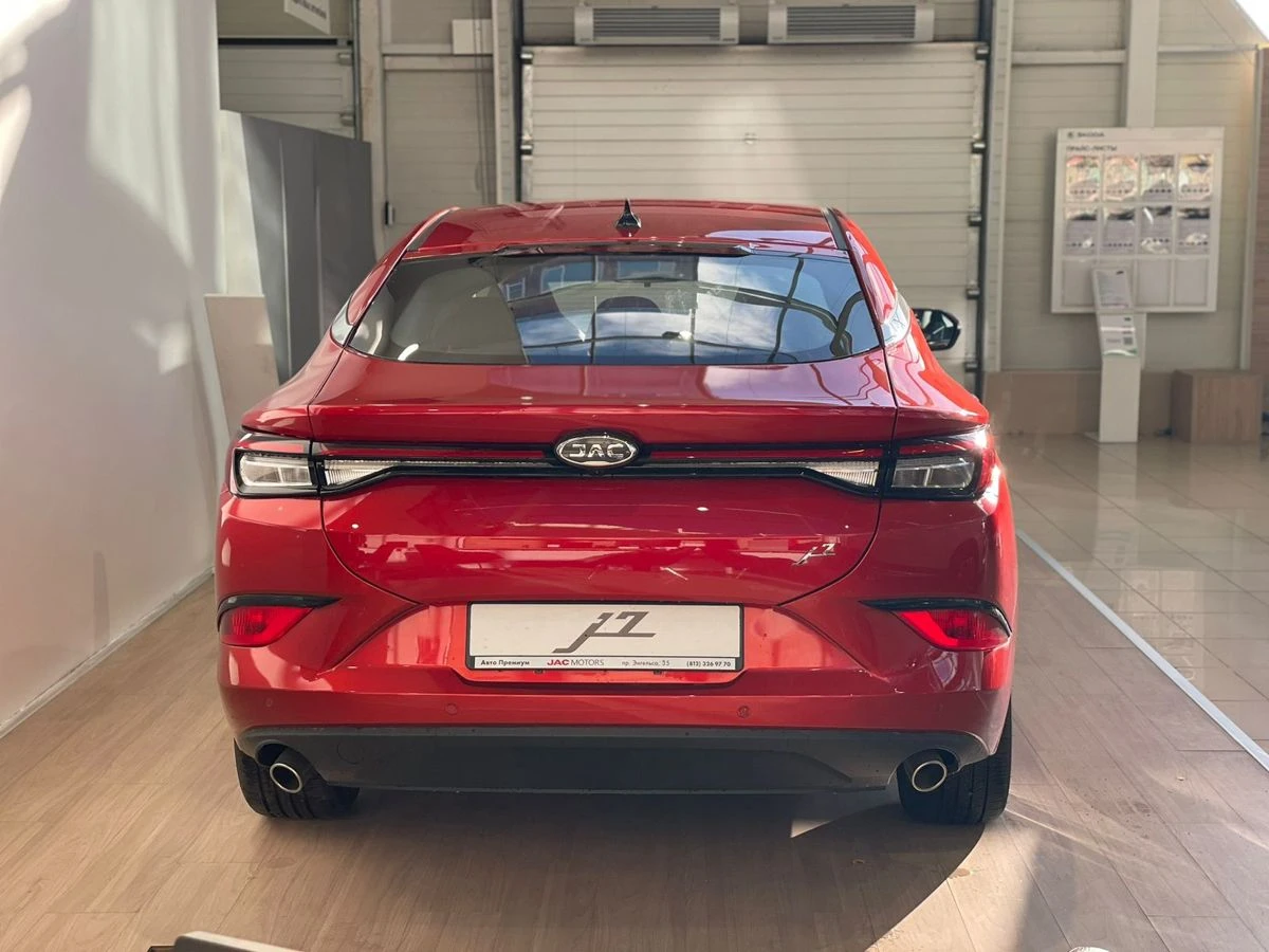 JAC J7