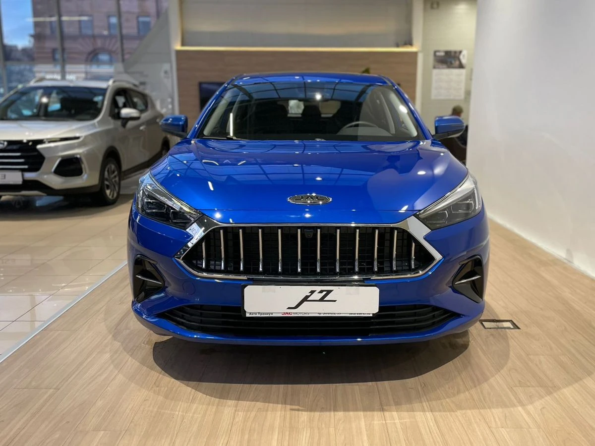 JAC J7