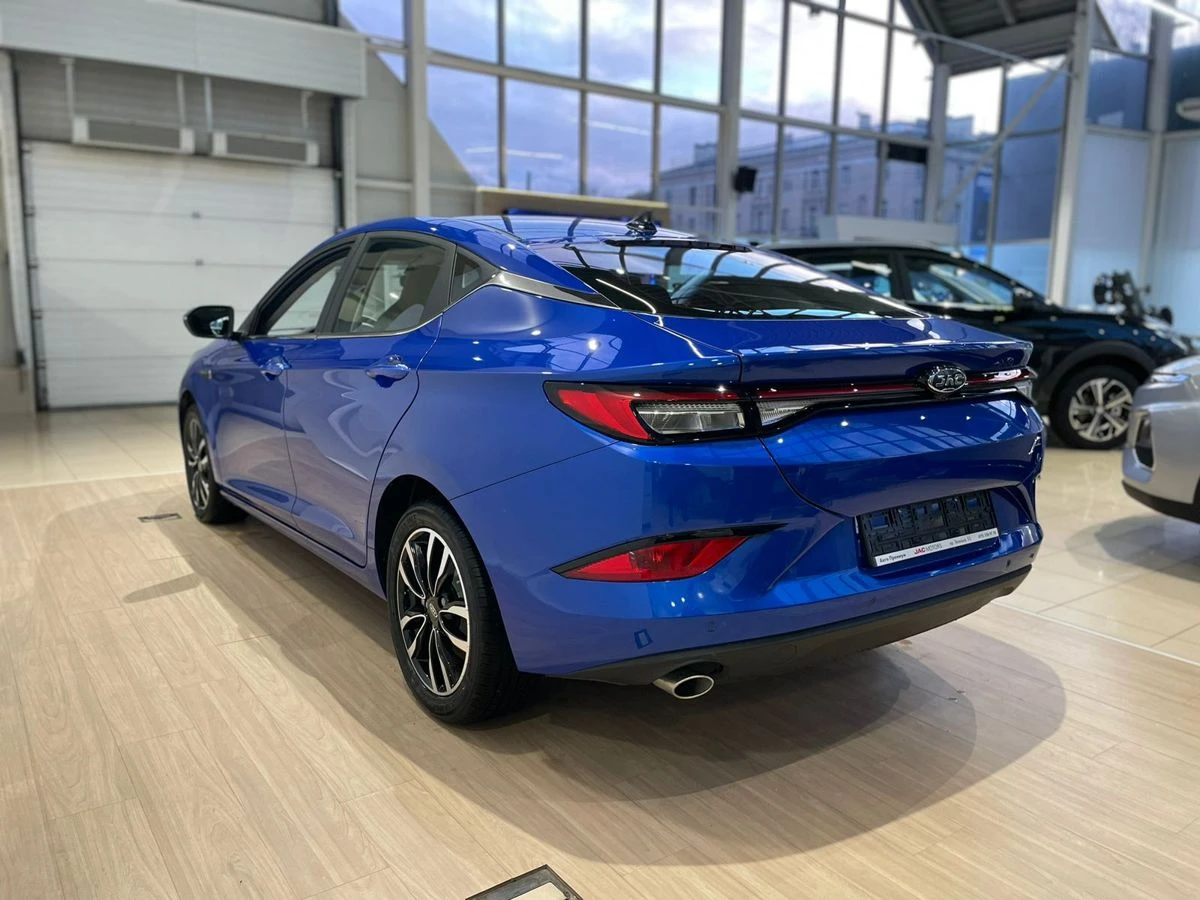 JAC J7
