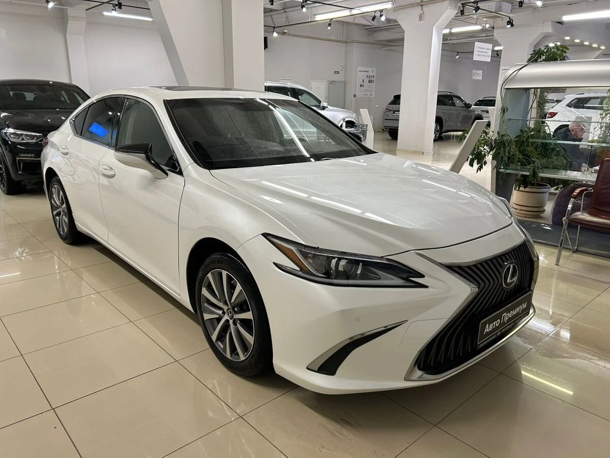 Lexus ES
