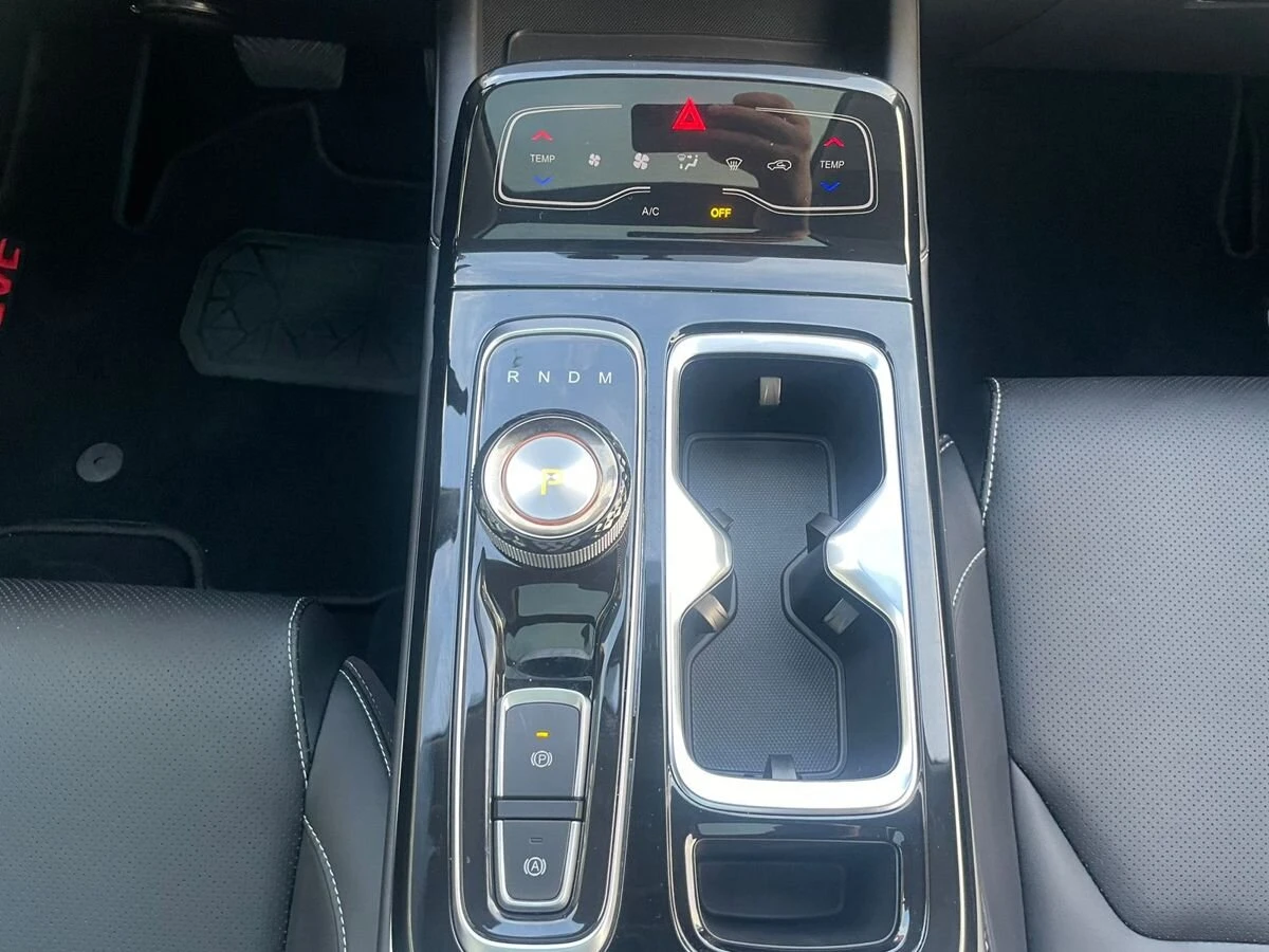 JAC JS6