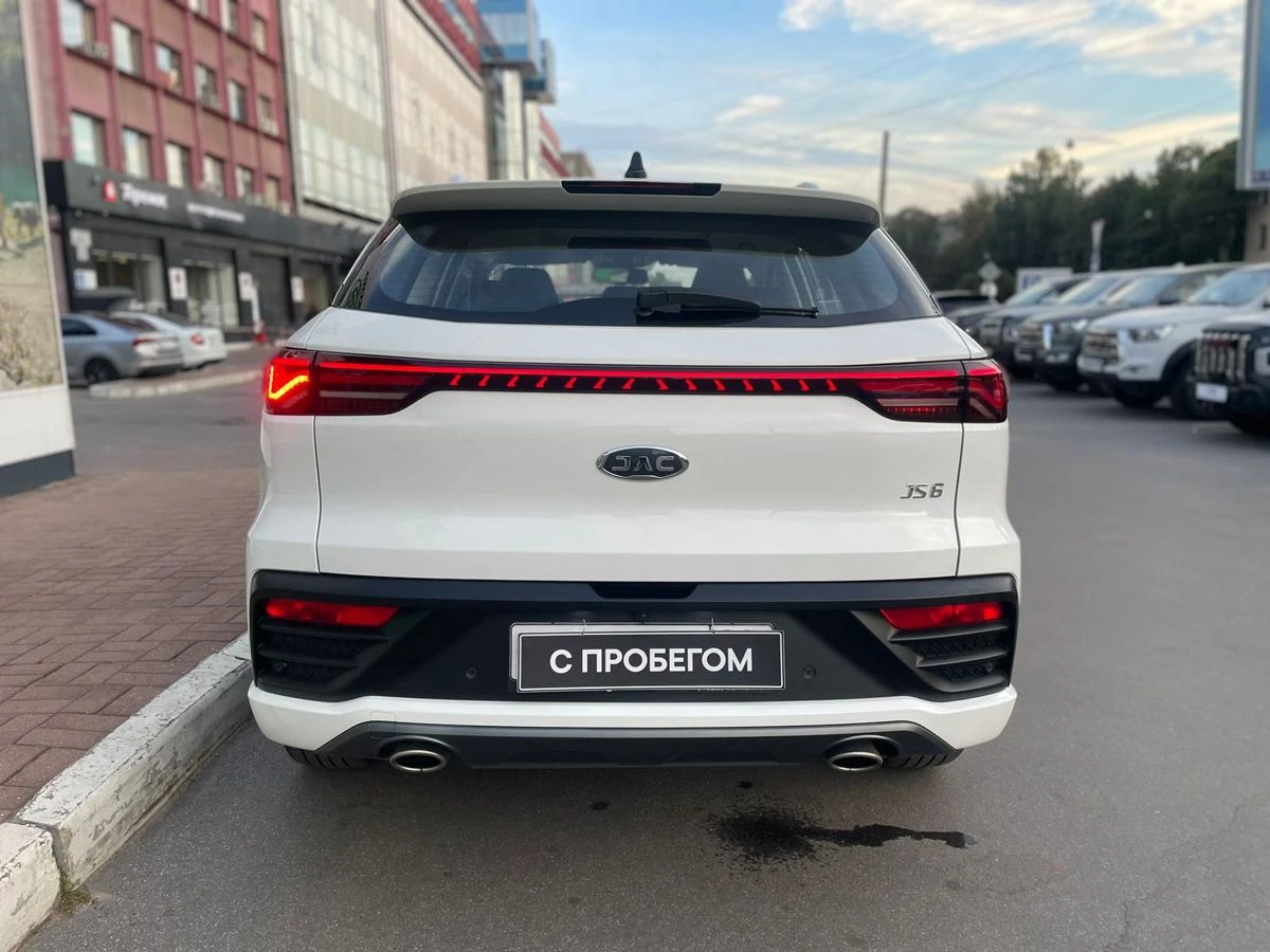 JAC JS6