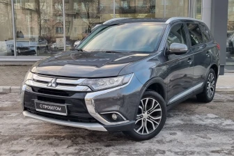 Автомобили с пробегом в Санкт-Петербурге