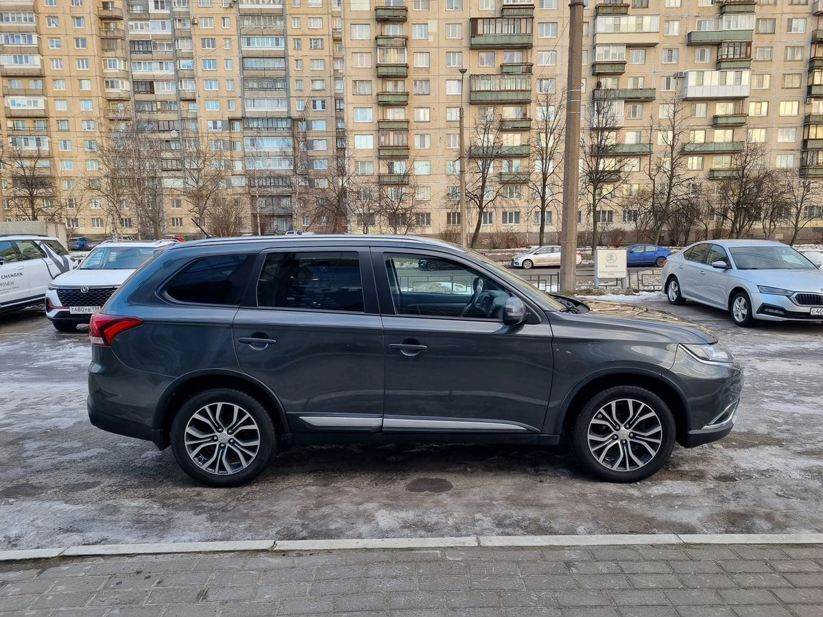Mitsubishi Outlander