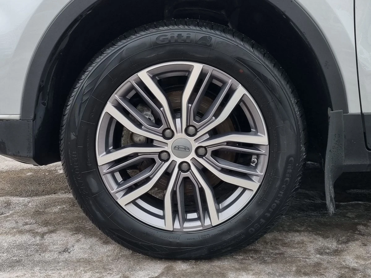 Geely Atlas Pro