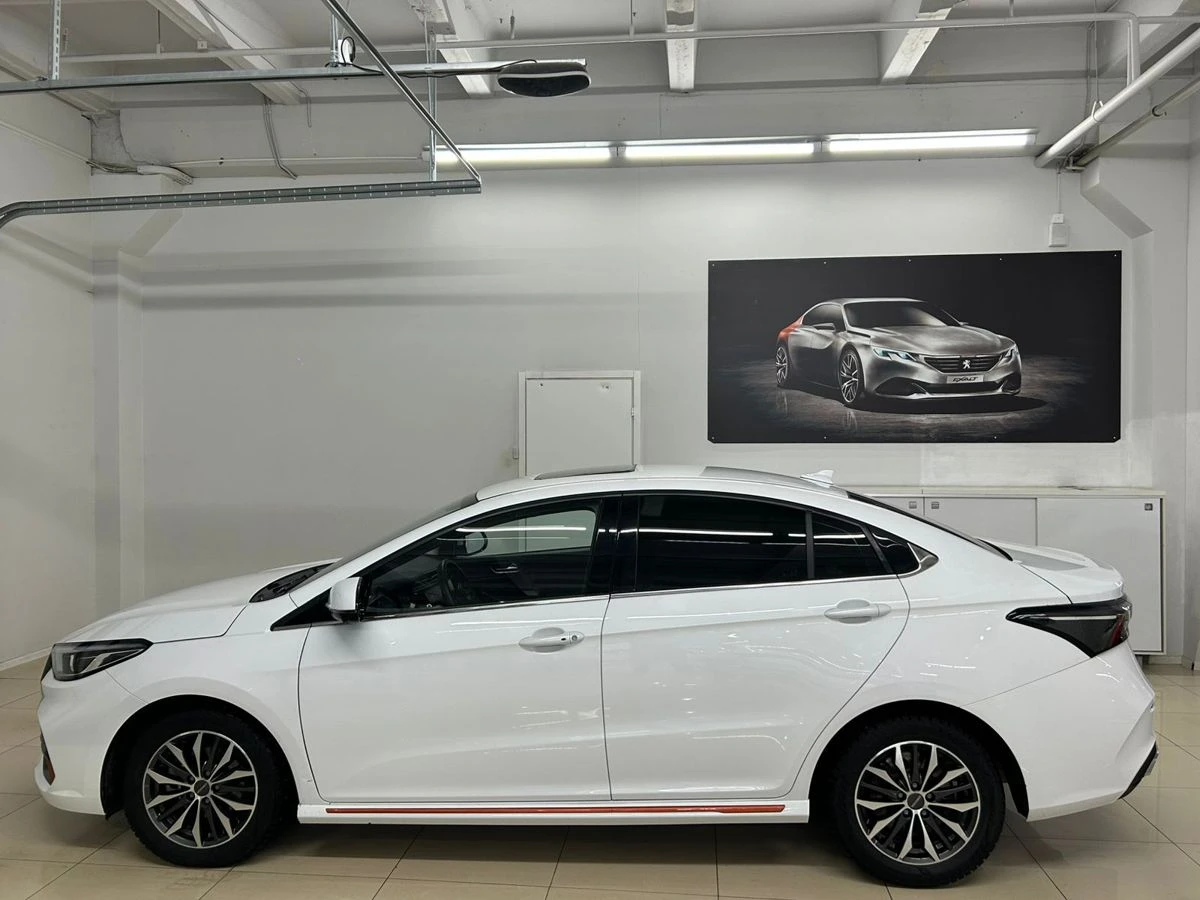 Omoda S5