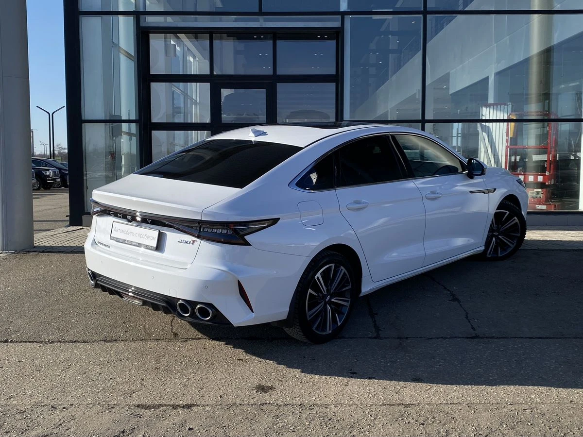 Chery Arrizo 8
