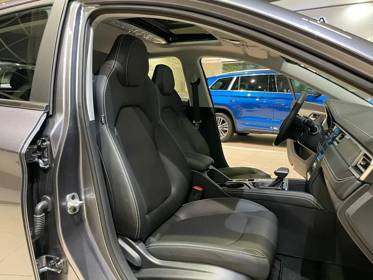 JAC J7
