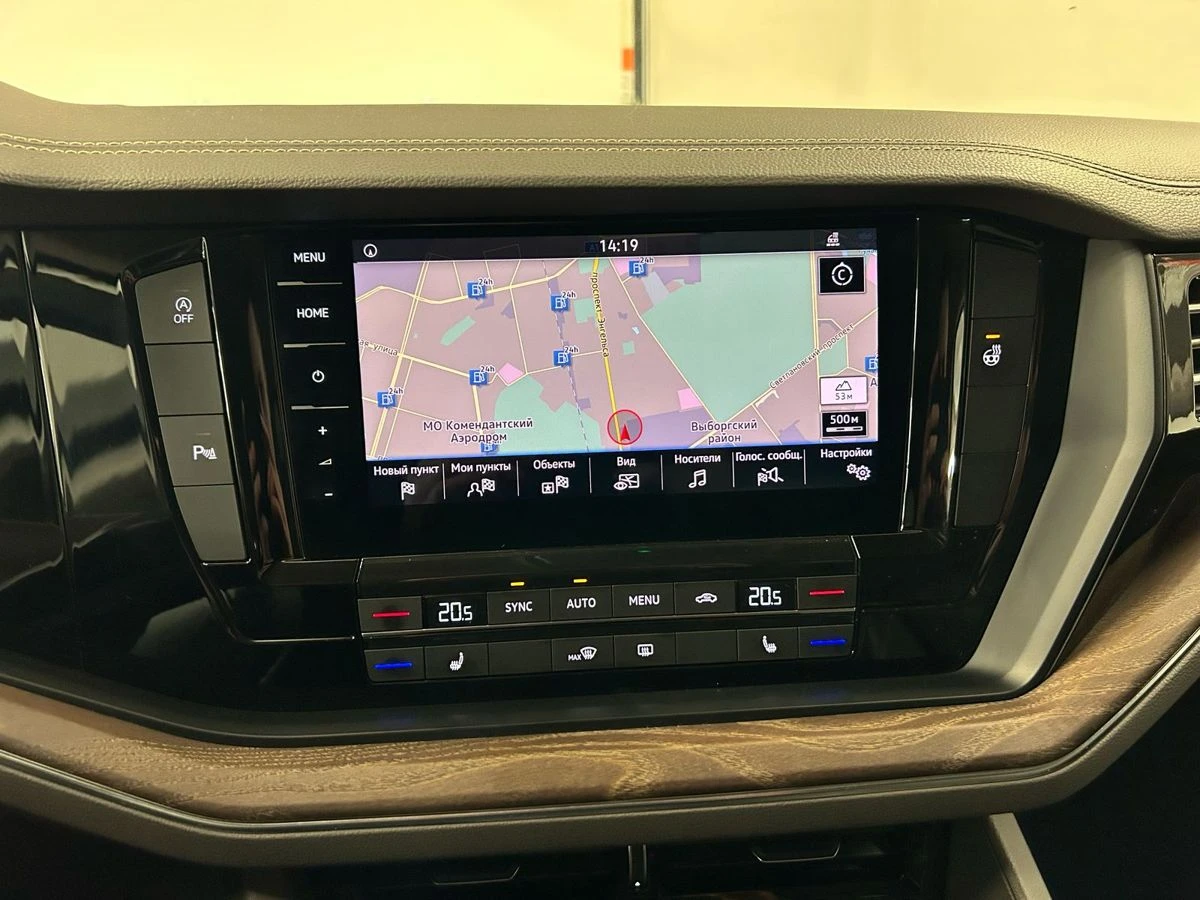 Volkswagen Touareg