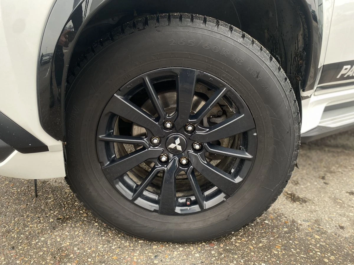 Mitsubishi Pajero Sport