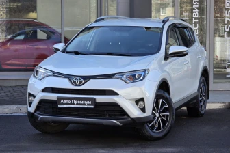 Купить Toyota с пробегом в Санкт-Петербурге