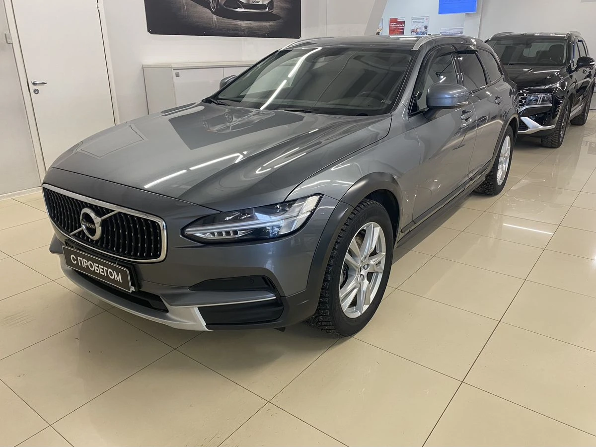 Volvo V90 Cross Country