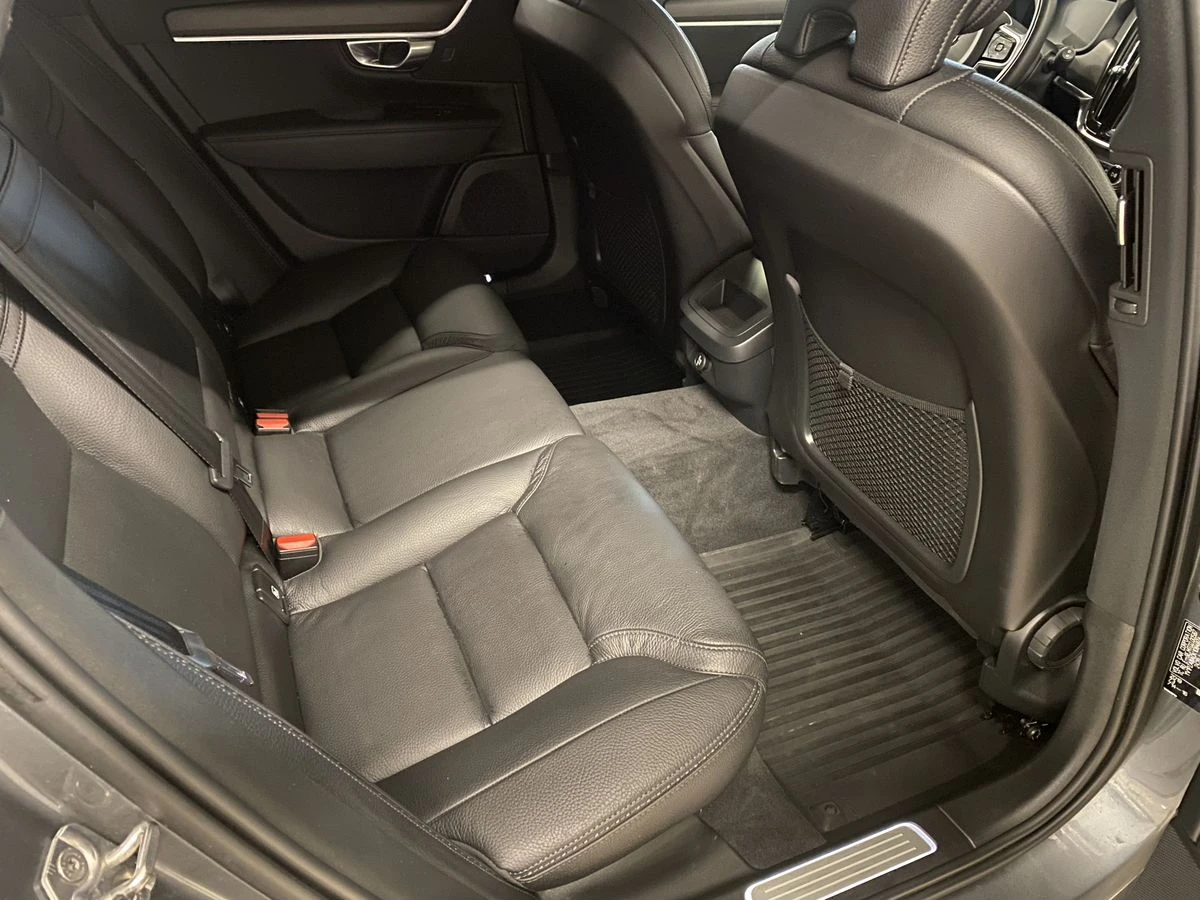 Volvo V90 Cross Country