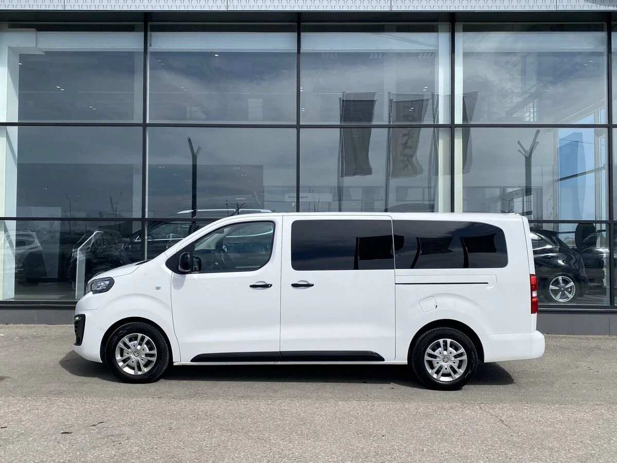 Peugeot Traveller
