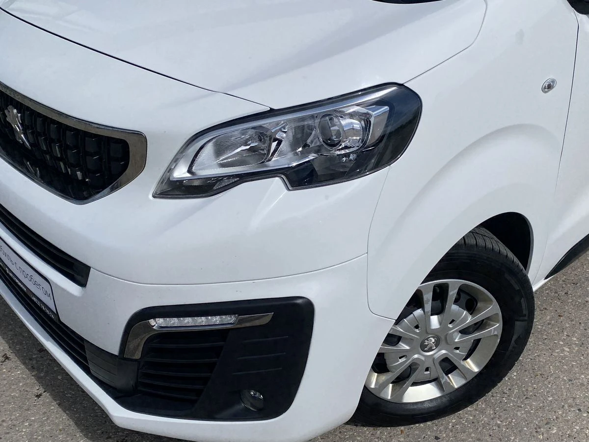 Peugeot Traveller