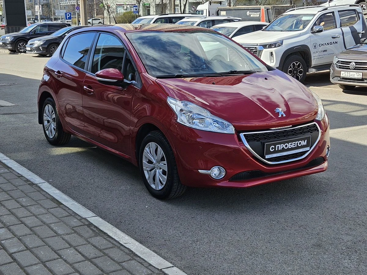Peugeot 208