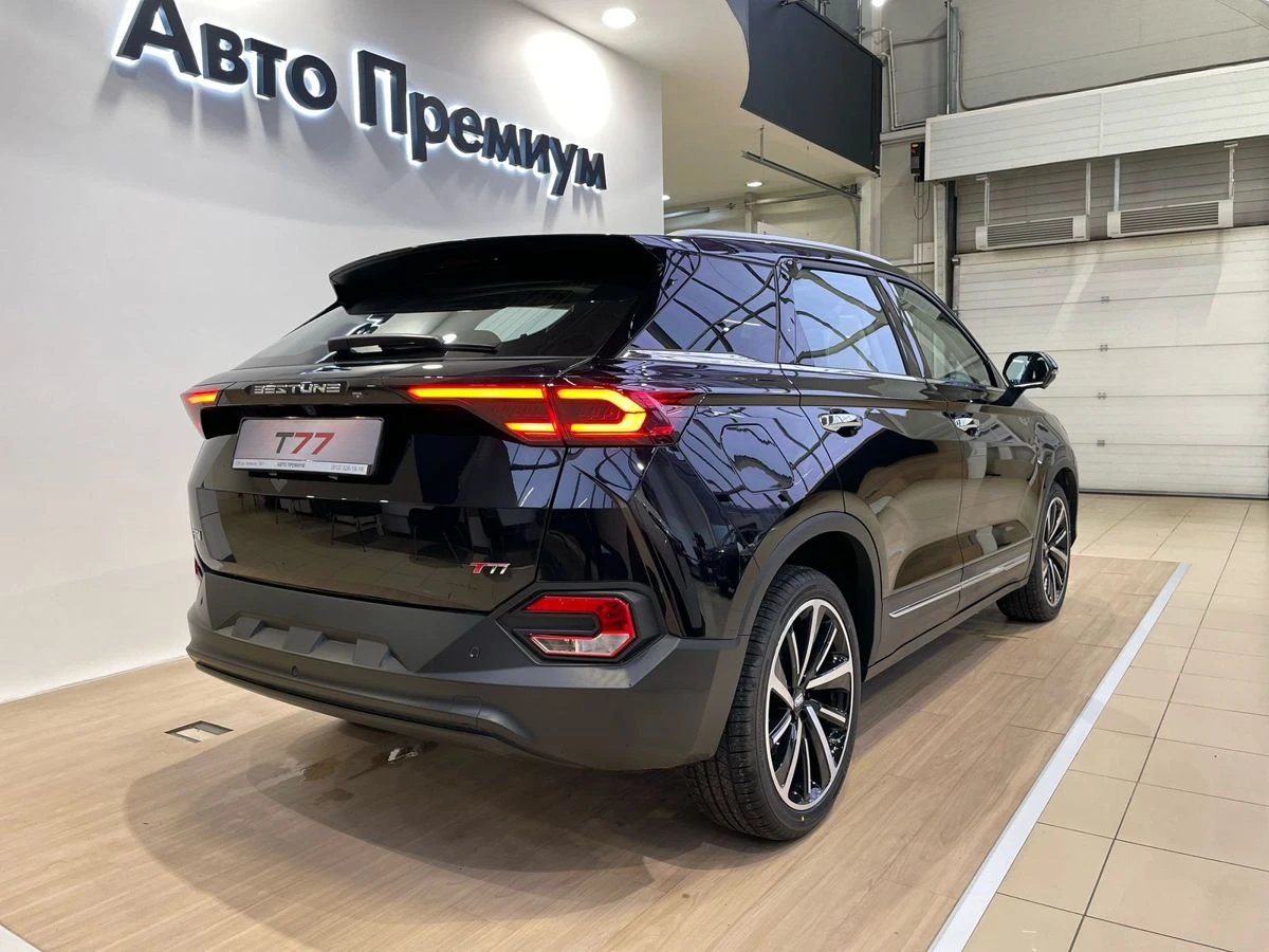 FAW Bestune T77