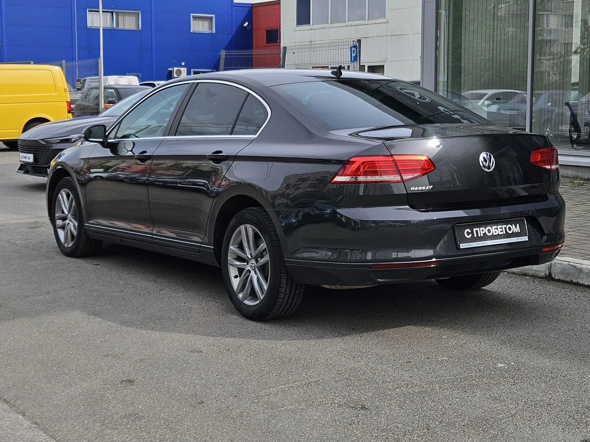 Volkswagen Passat