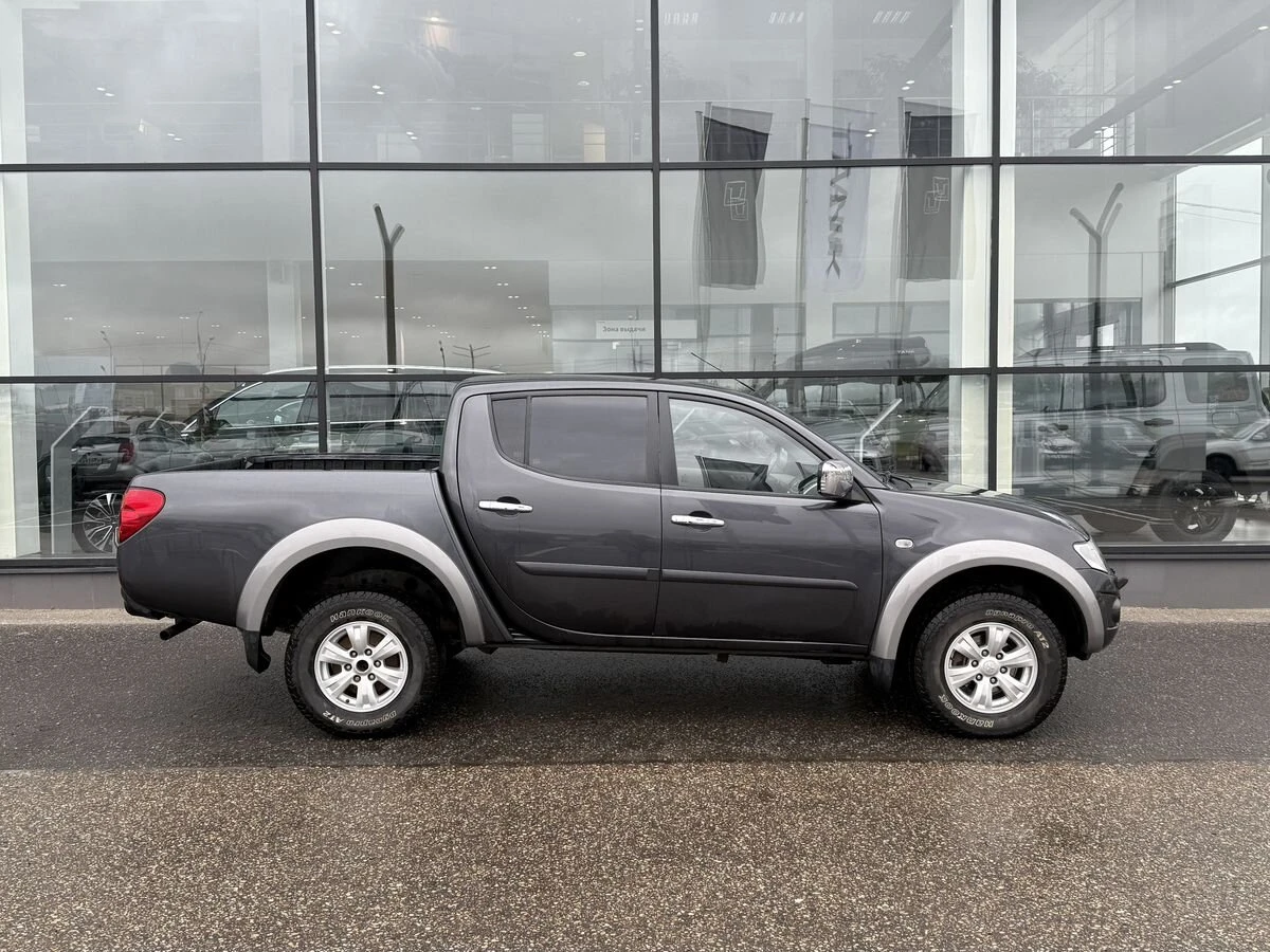 Mitsubishi L200