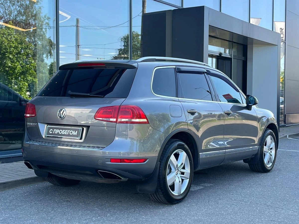 Volkswagen Touareg