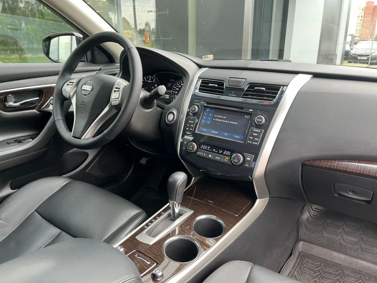 Nissan Teana