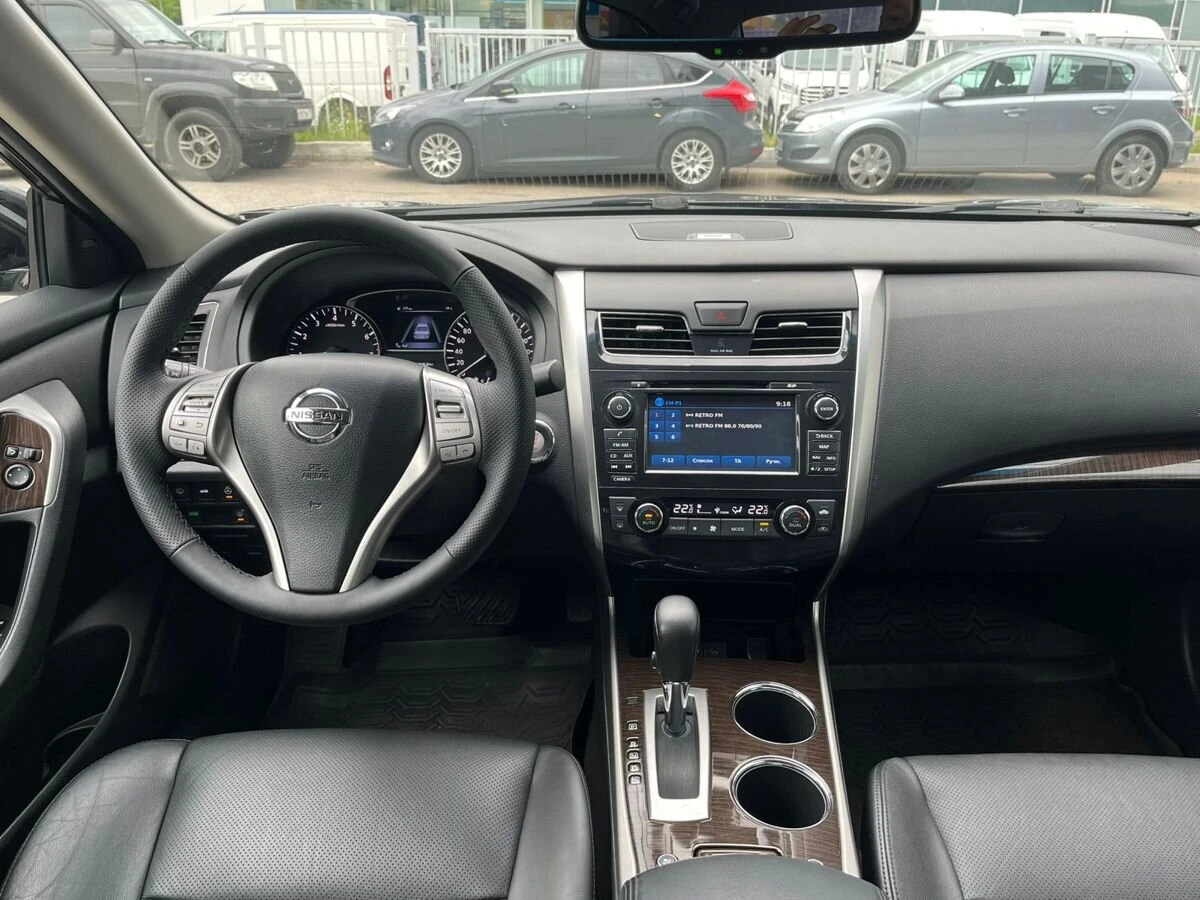 Nissan Teana