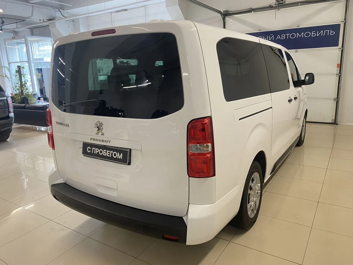 Peugeot Traveller
