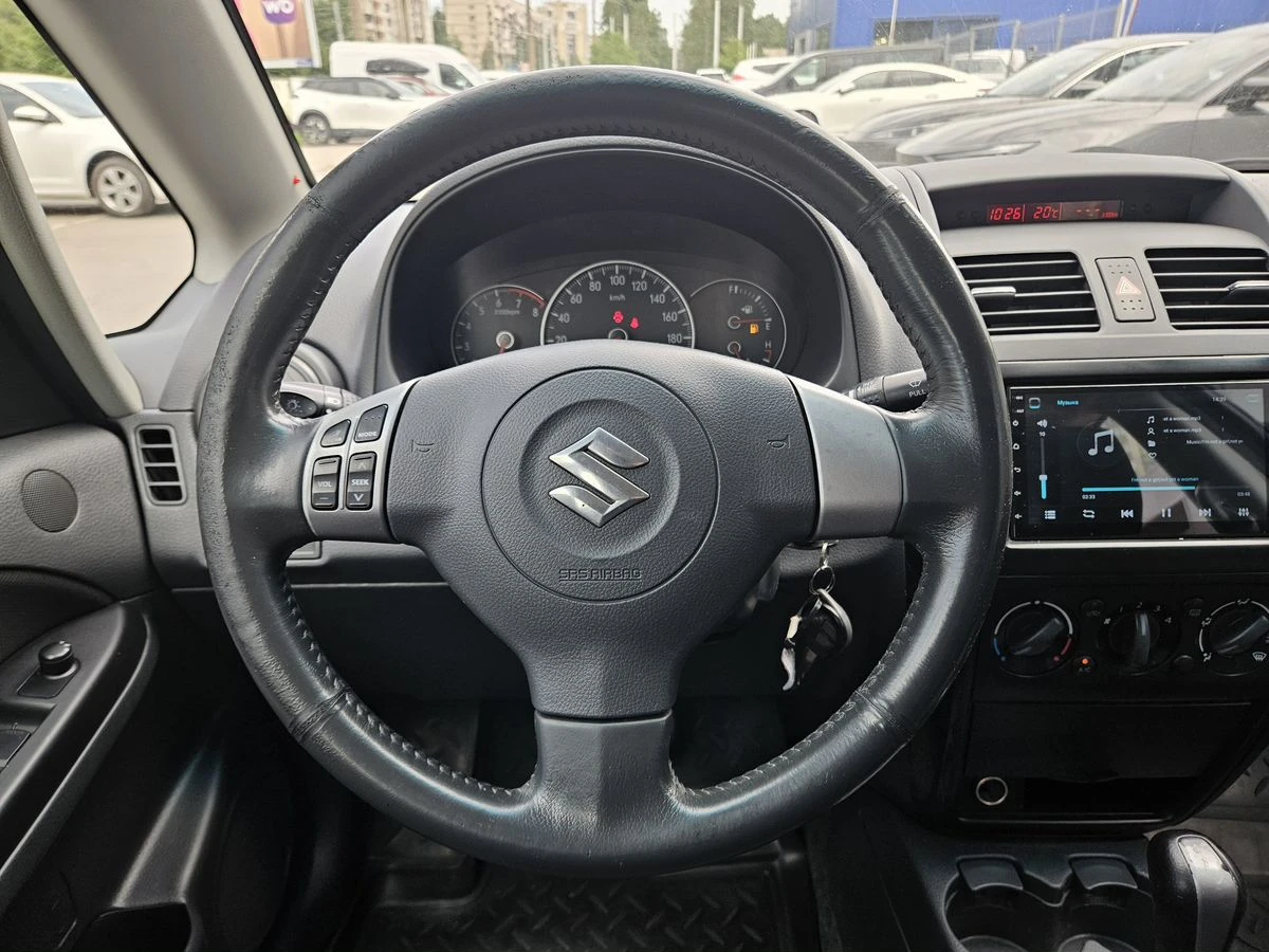 Suzuki SX4