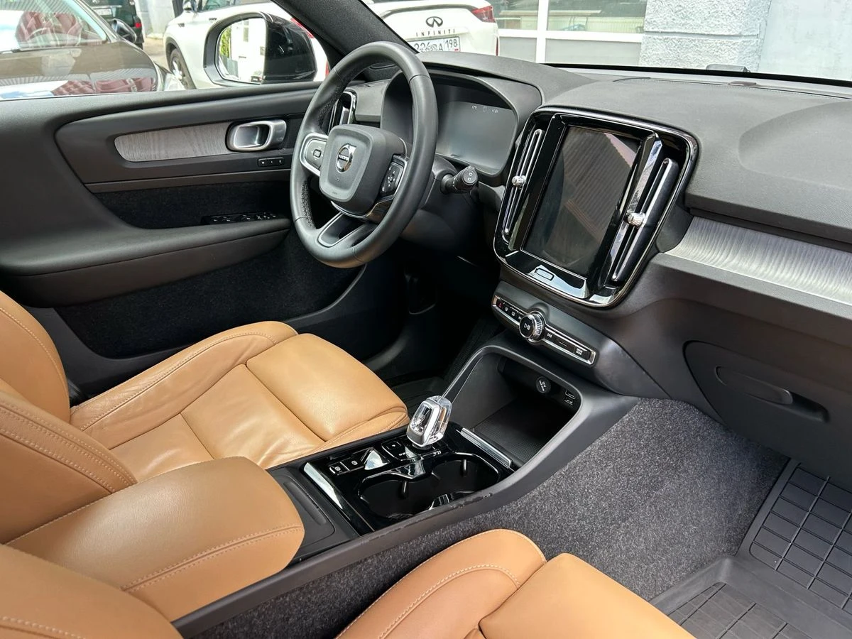 Volvo XC40
