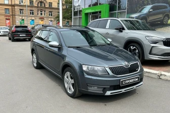Автомобили с пробегом в Санкт-Петербурге