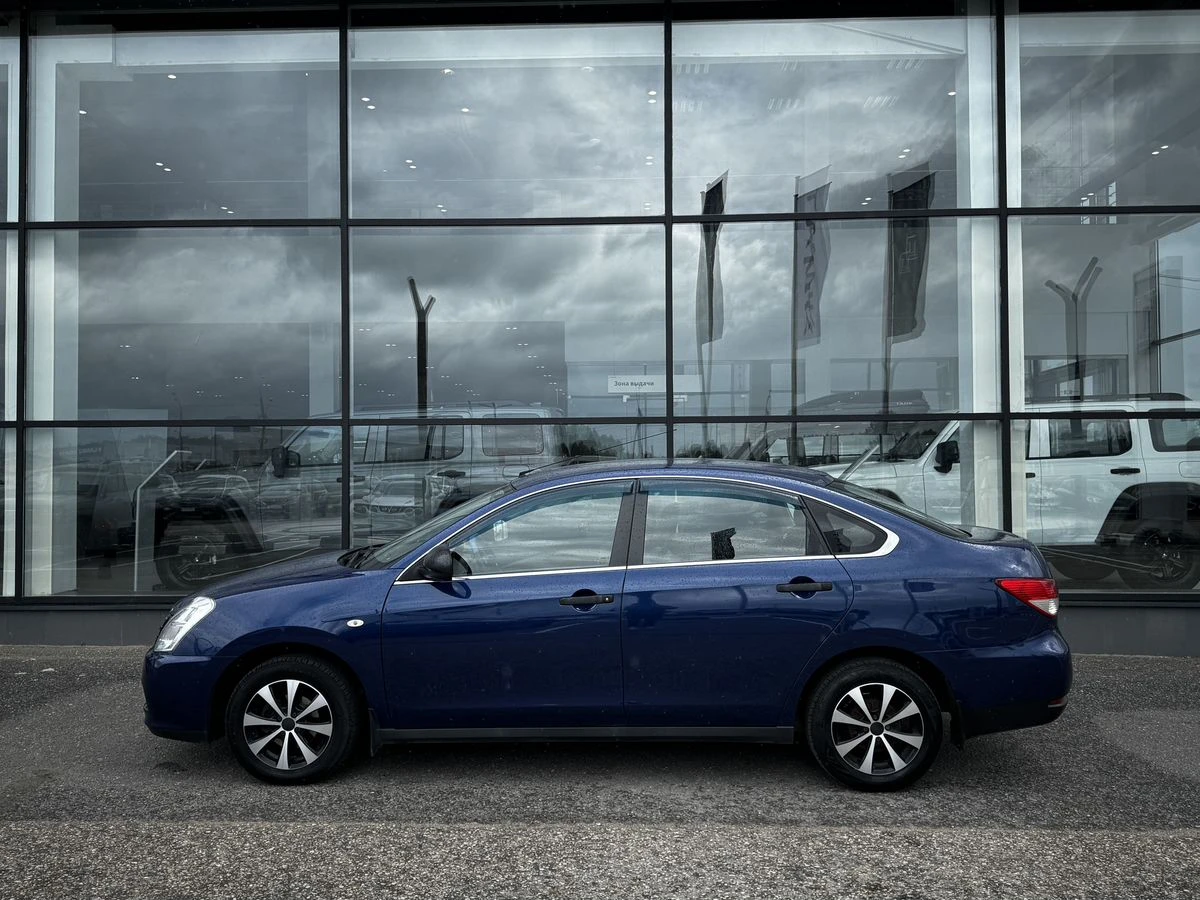 Nissan Almera