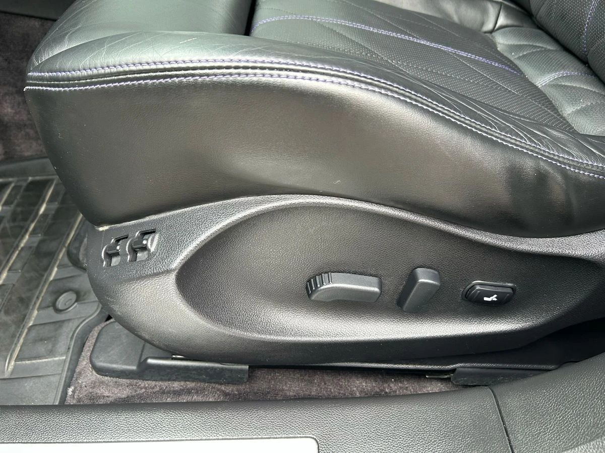 Infiniti QX70