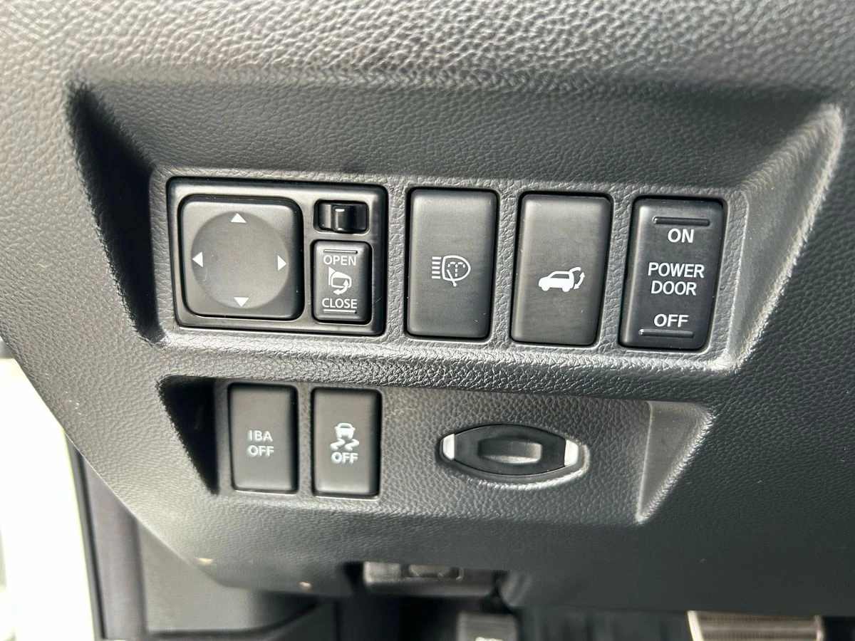 Infiniti QX70