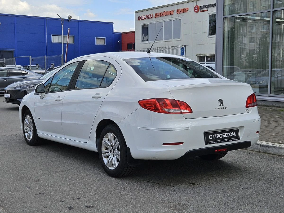 Peugeot 408