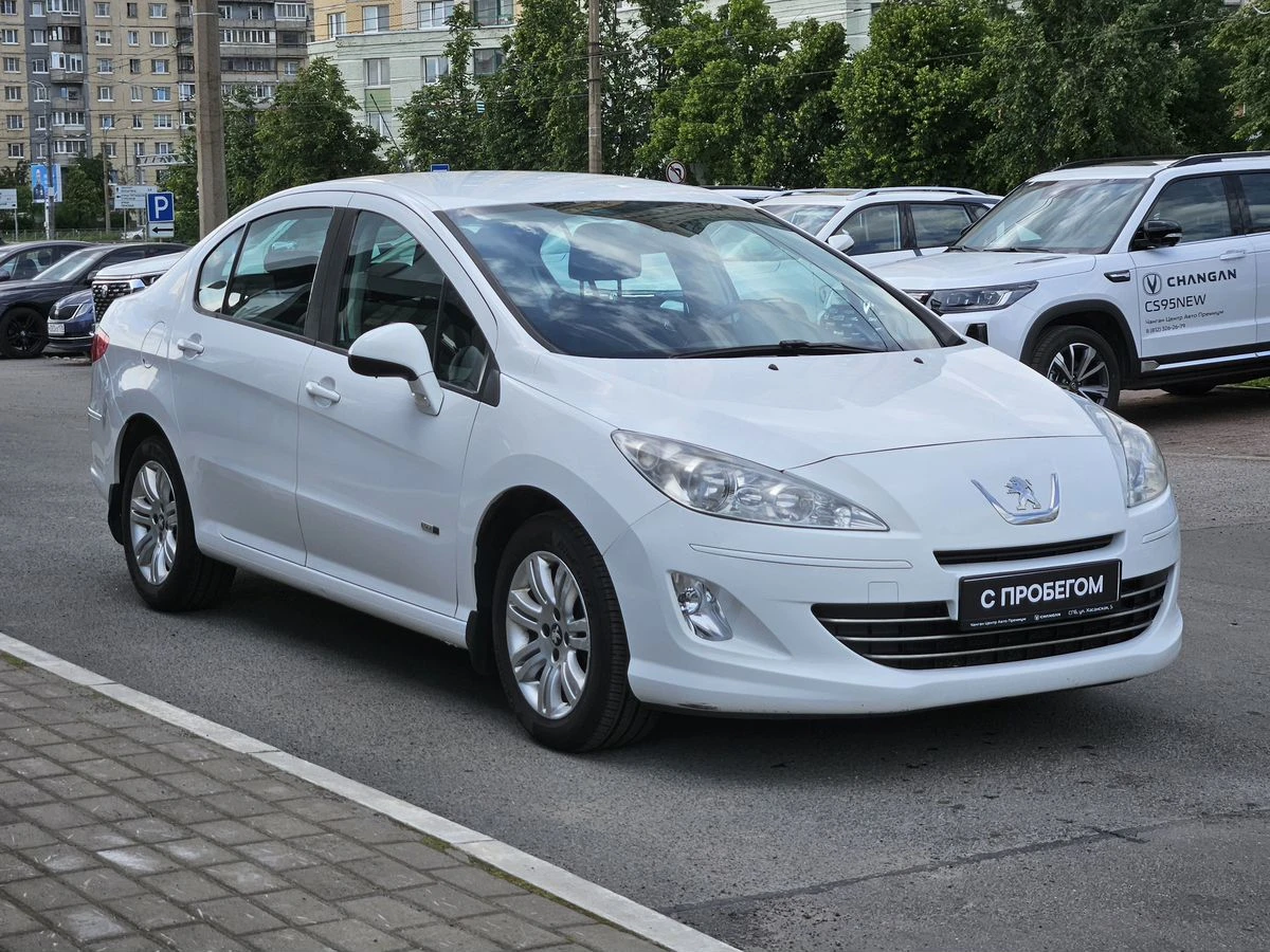 Peugeot 408