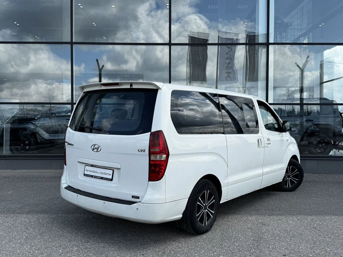 Hyundai Grand Starex