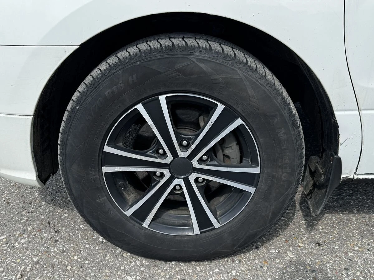 Hyundai Grand Starex