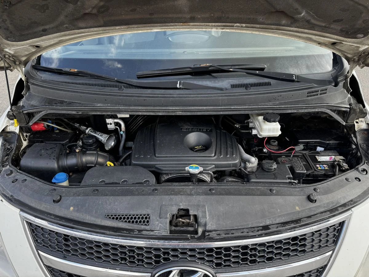 Hyundai Grand Starex