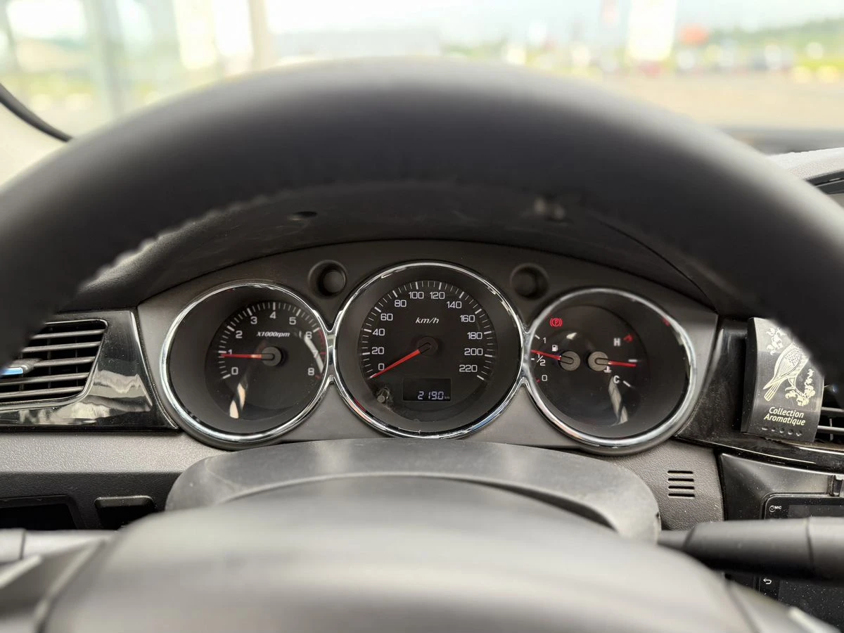 Dongfeng S30