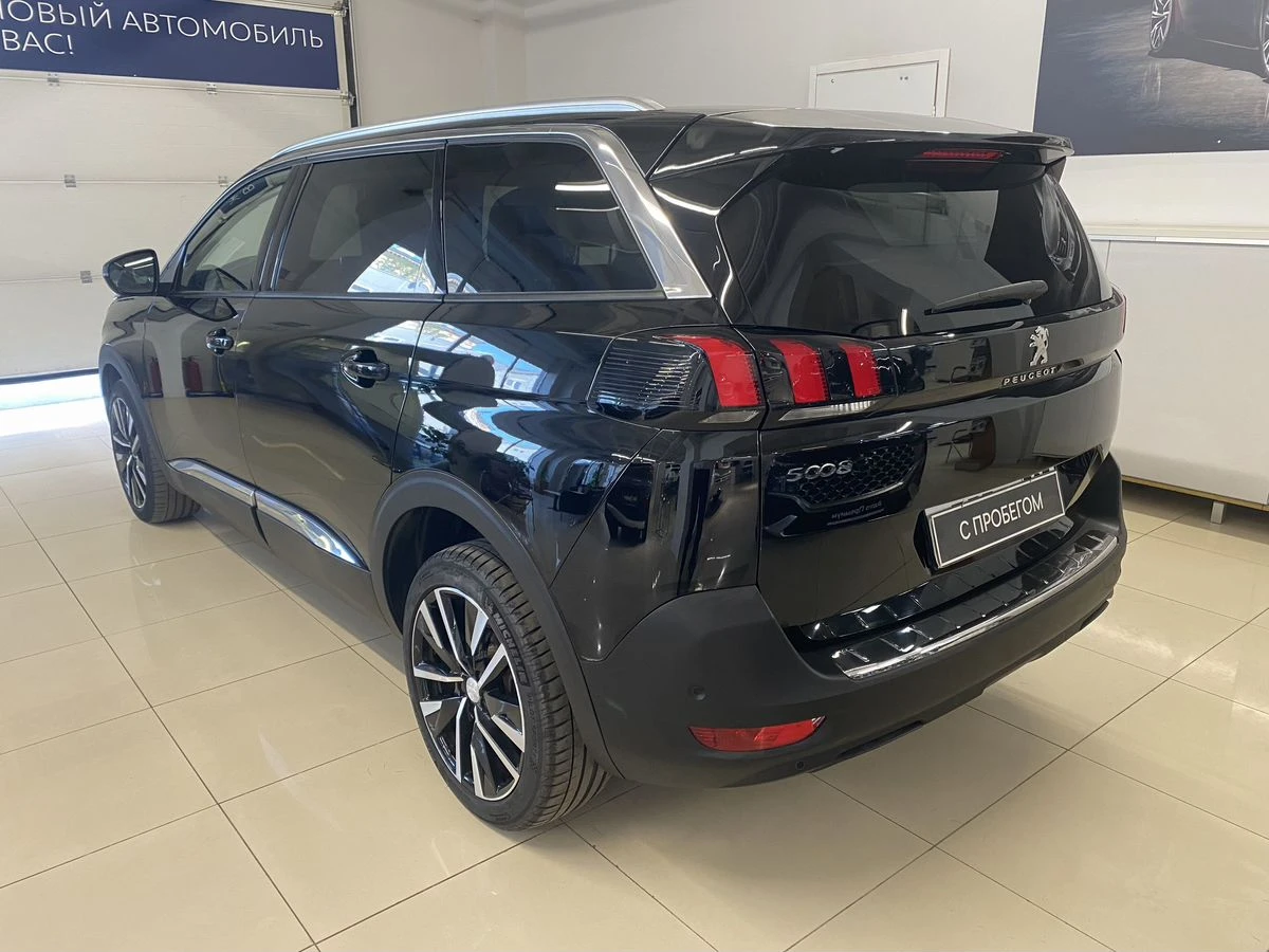 Peugeot 5008