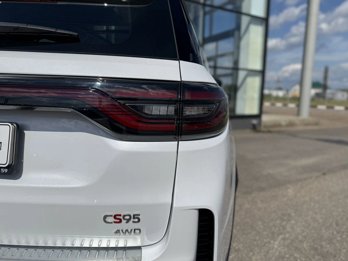 Changan CS95