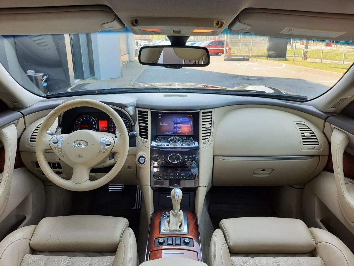 Infiniti FX