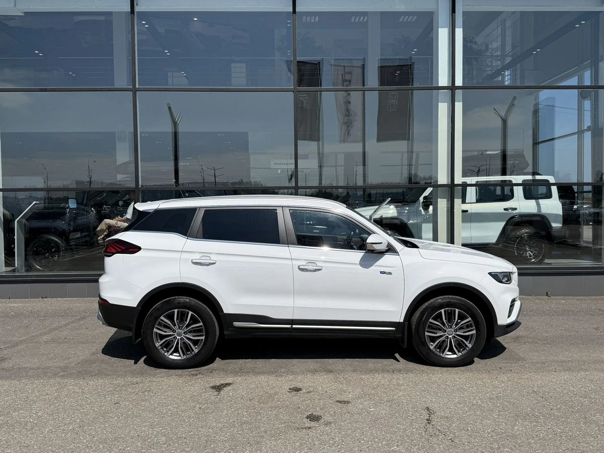 Geely Atlas Pro